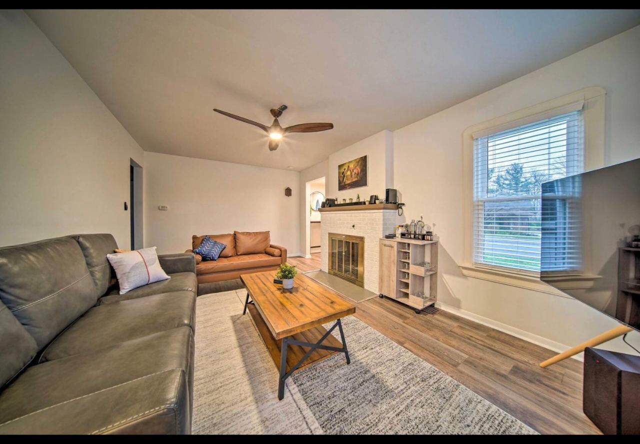 Modern Home • Family Friendly • Grill • Fireplace 이리 외부 사진