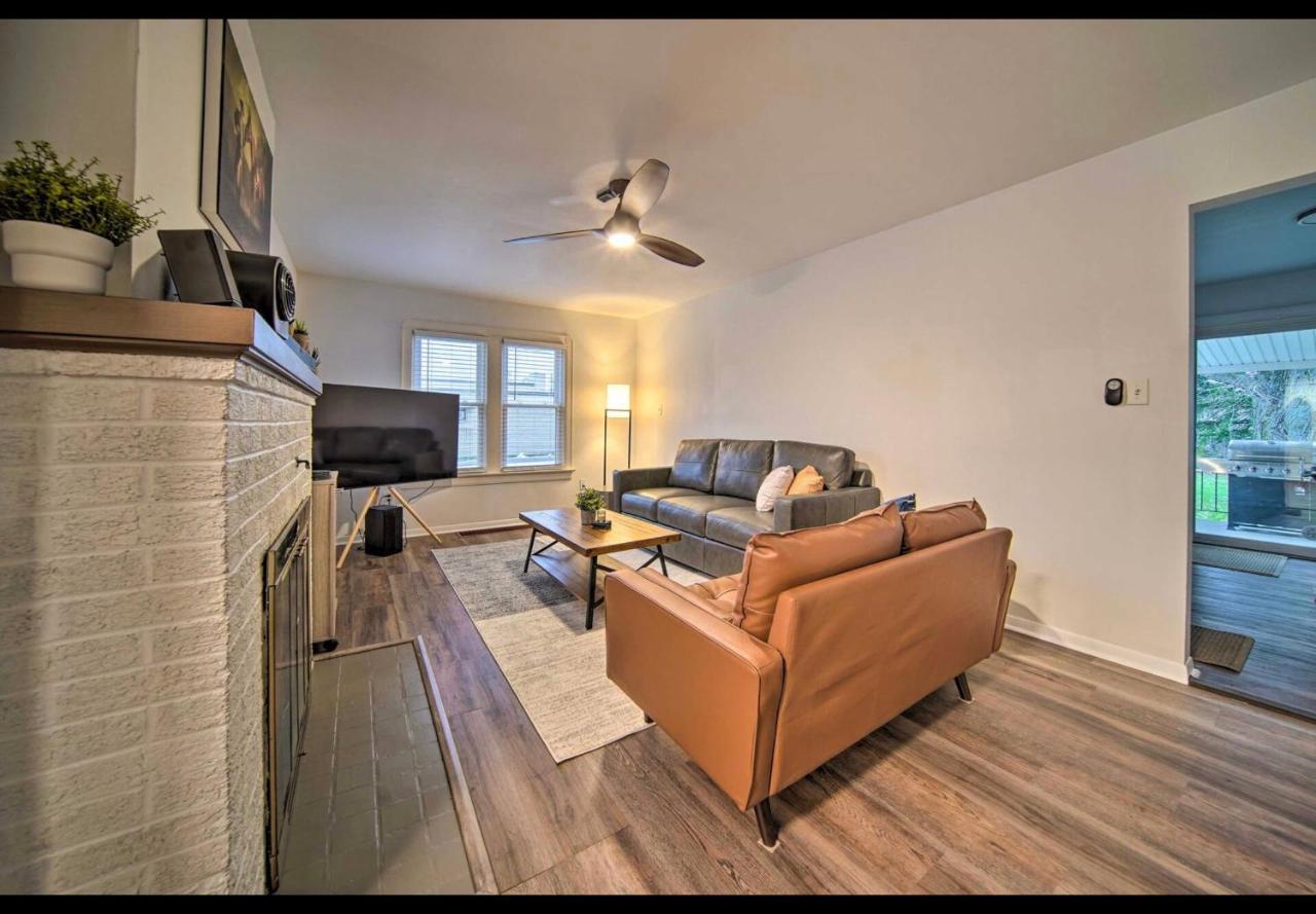 Modern Home • Family Friendly • Grill • Fireplace 이리 외부 사진